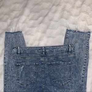 Refuge acid wash ripped mom jeans